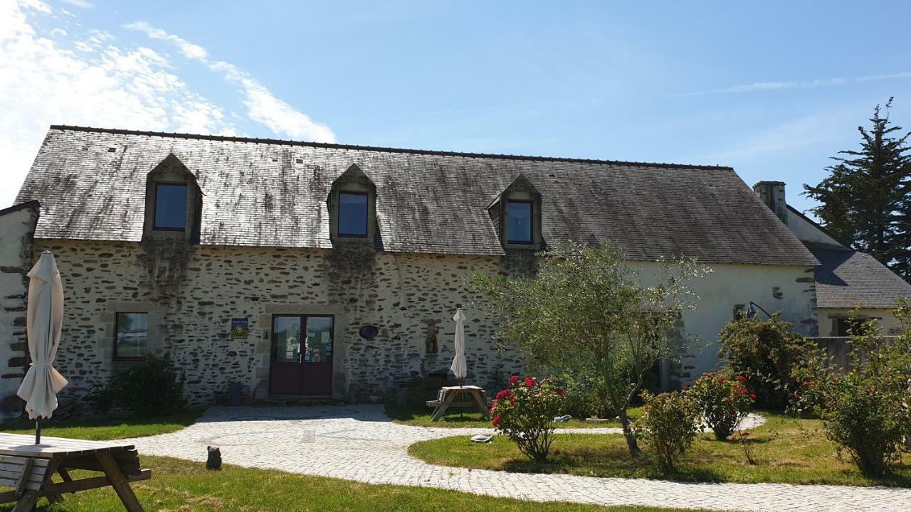 Bed and Breakfast Le Colombier De Kerguezec Surzur Esterno foto
