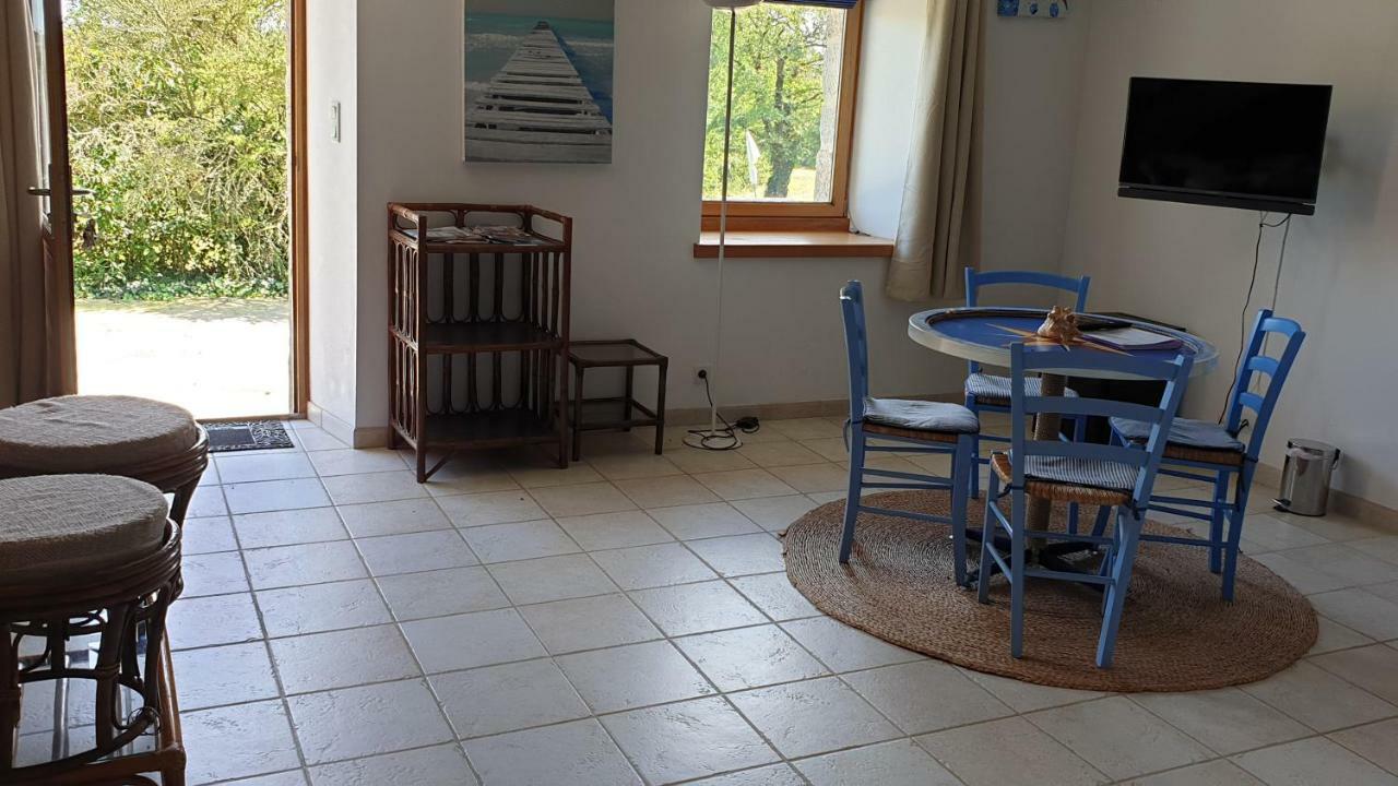 Bed and Breakfast Le Colombier De Kerguezec Surzur Esterno foto