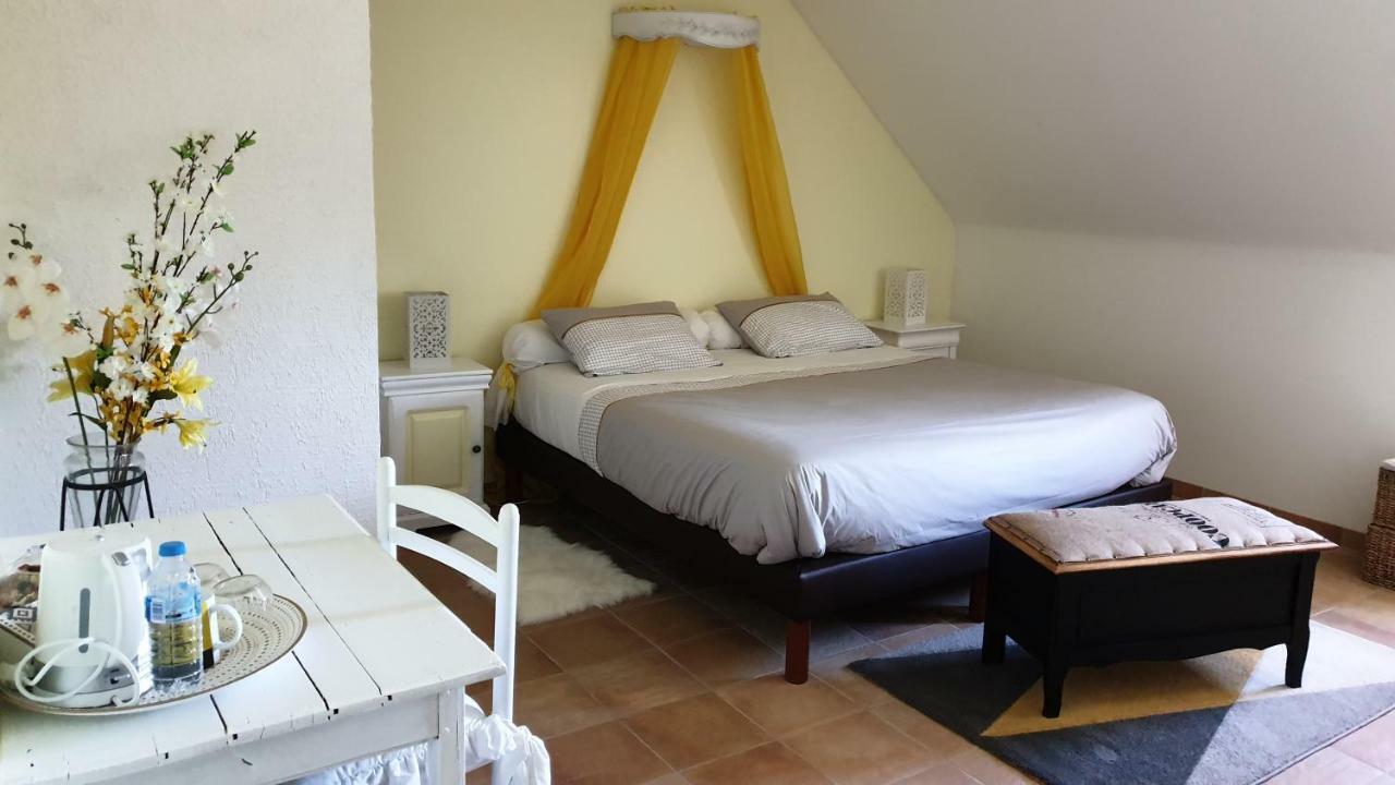 Bed and Breakfast Le Colombier De Kerguezec Surzur Esterno foto