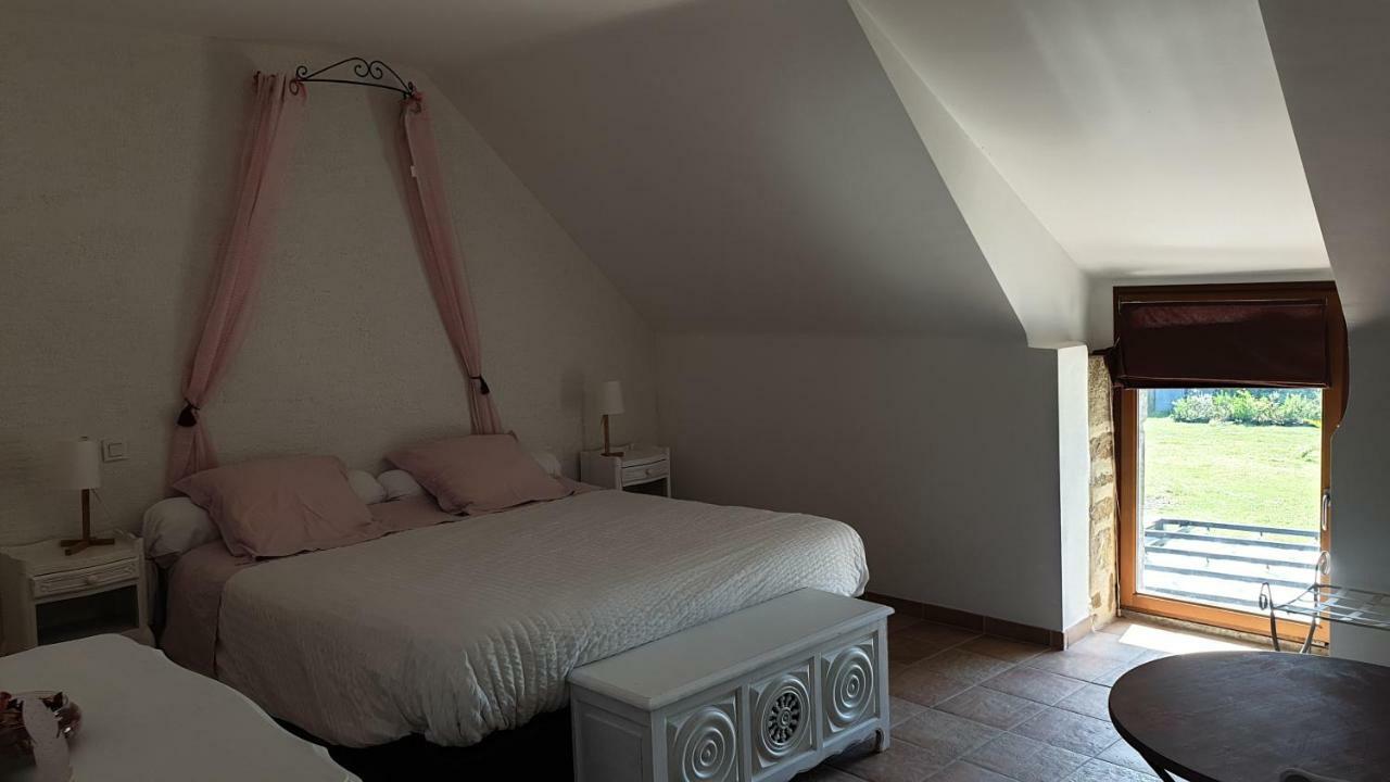 Bed and Breakfast Le Colombier De Kerguezec Surzur Esterno foto